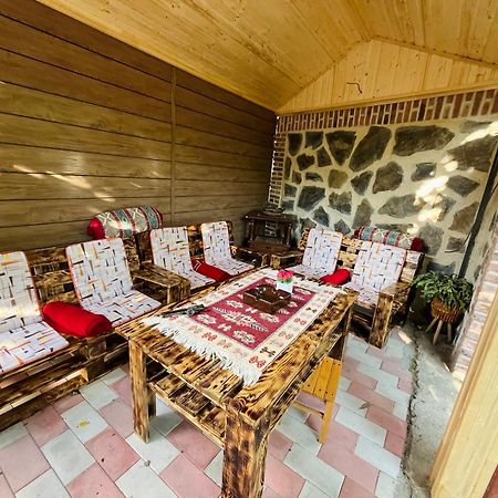 Guest House Poligloti Telavi Luaran gambar