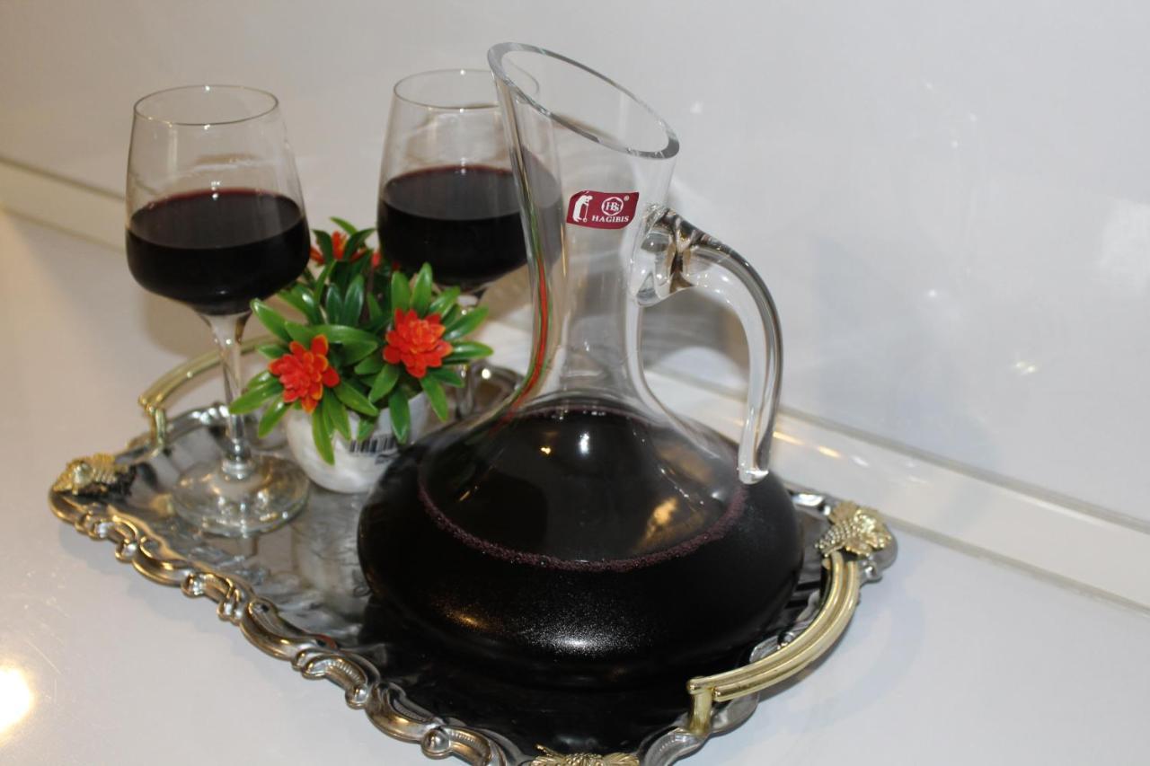 Guest House Poligloti Telavi Luaran gambar