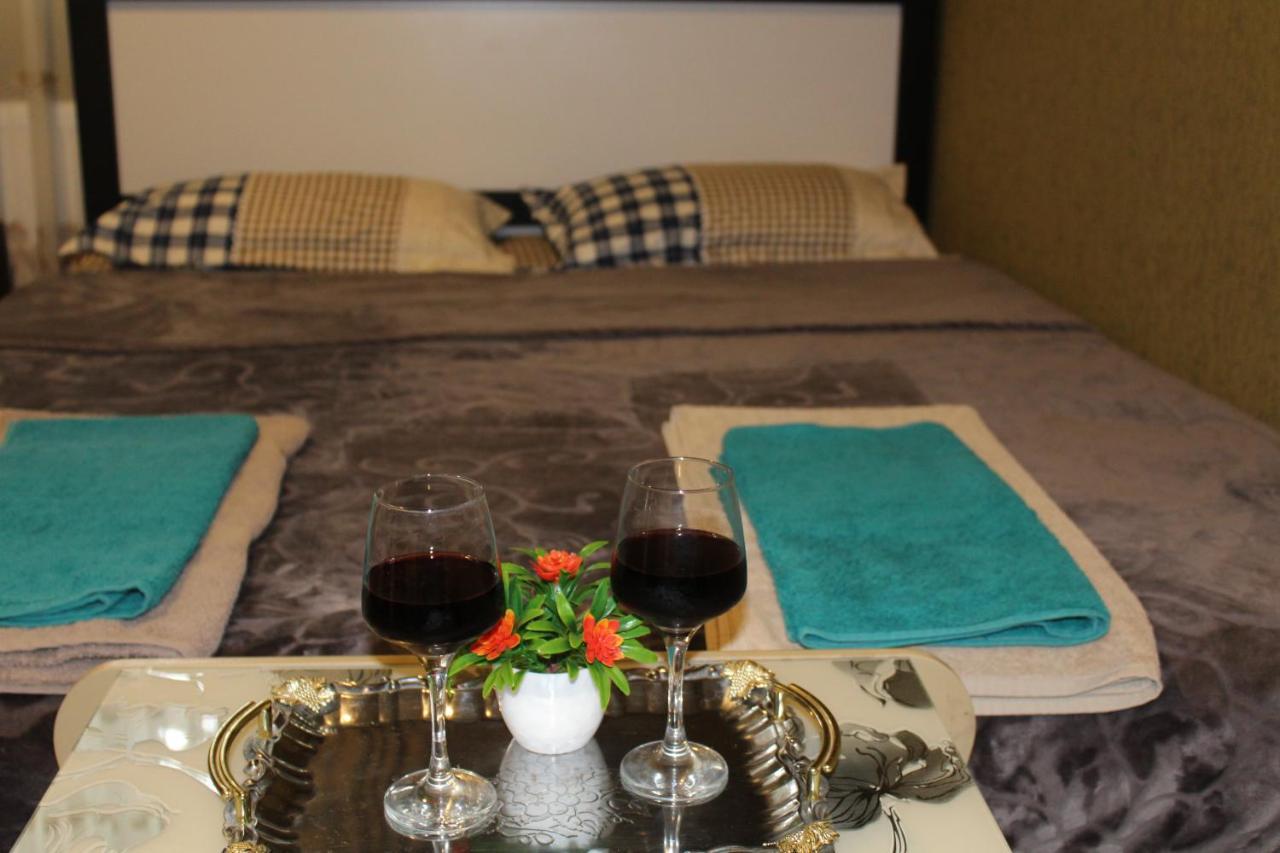 Guest House Poligloti Telavi Luaran gambar