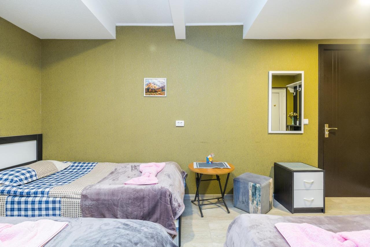 Guest House Poligloti Telavi Luaran gambar